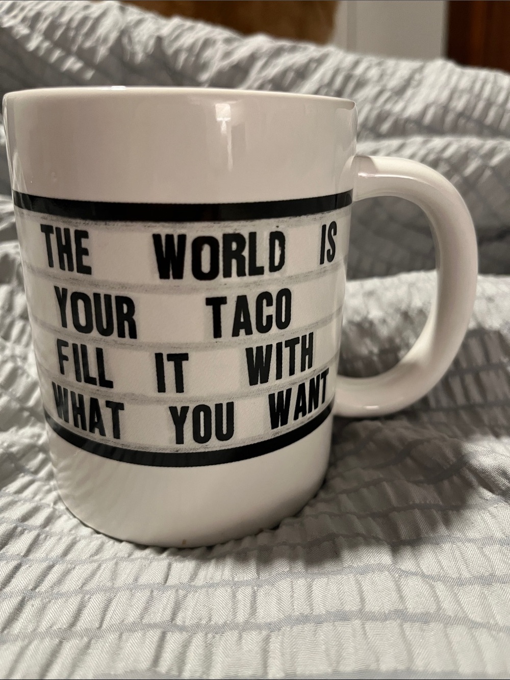 El Arroyo “The World Is Your Taco” Ceramic Coffee Mug Funny Quote 15 oz